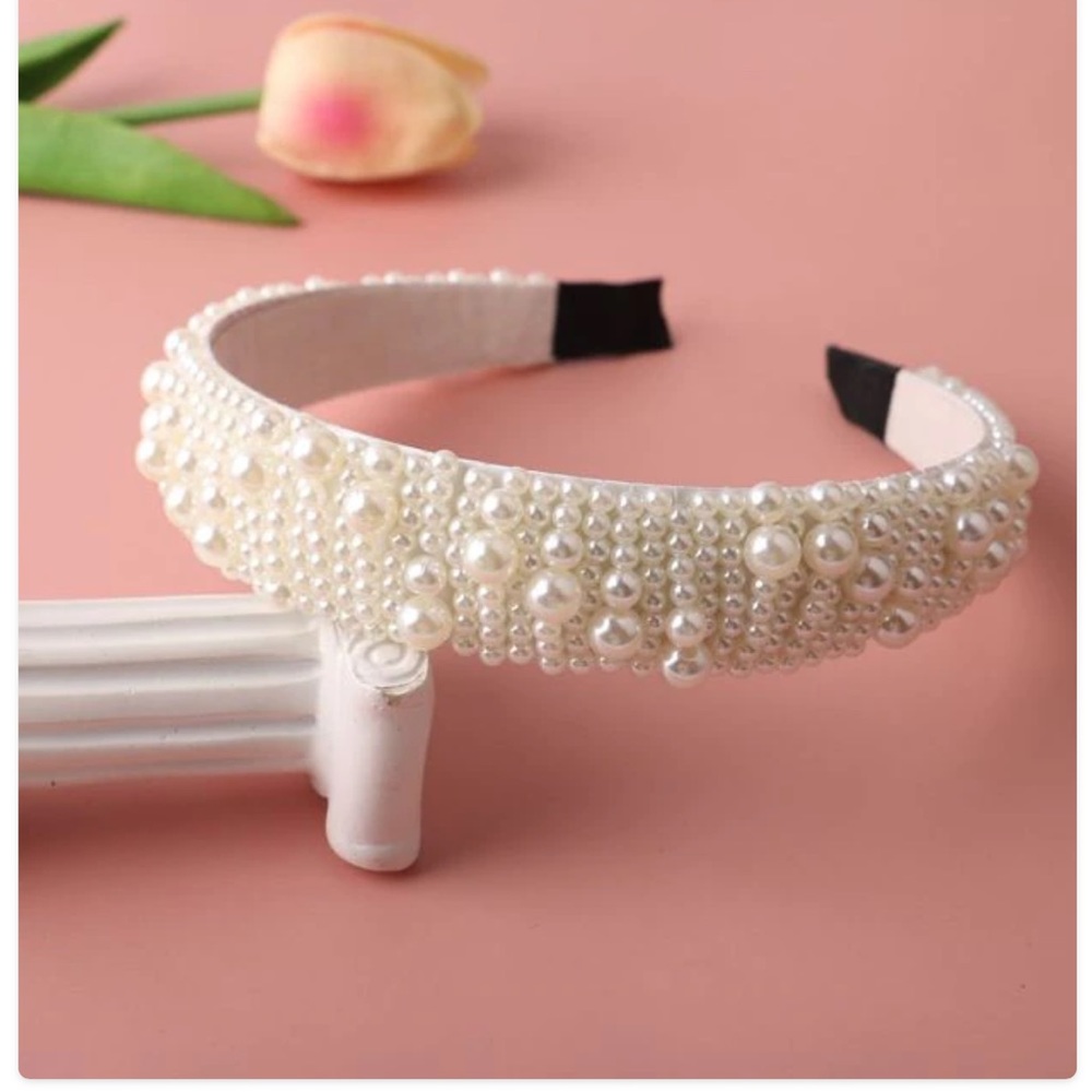 The Mary-Jane Pearl Headband